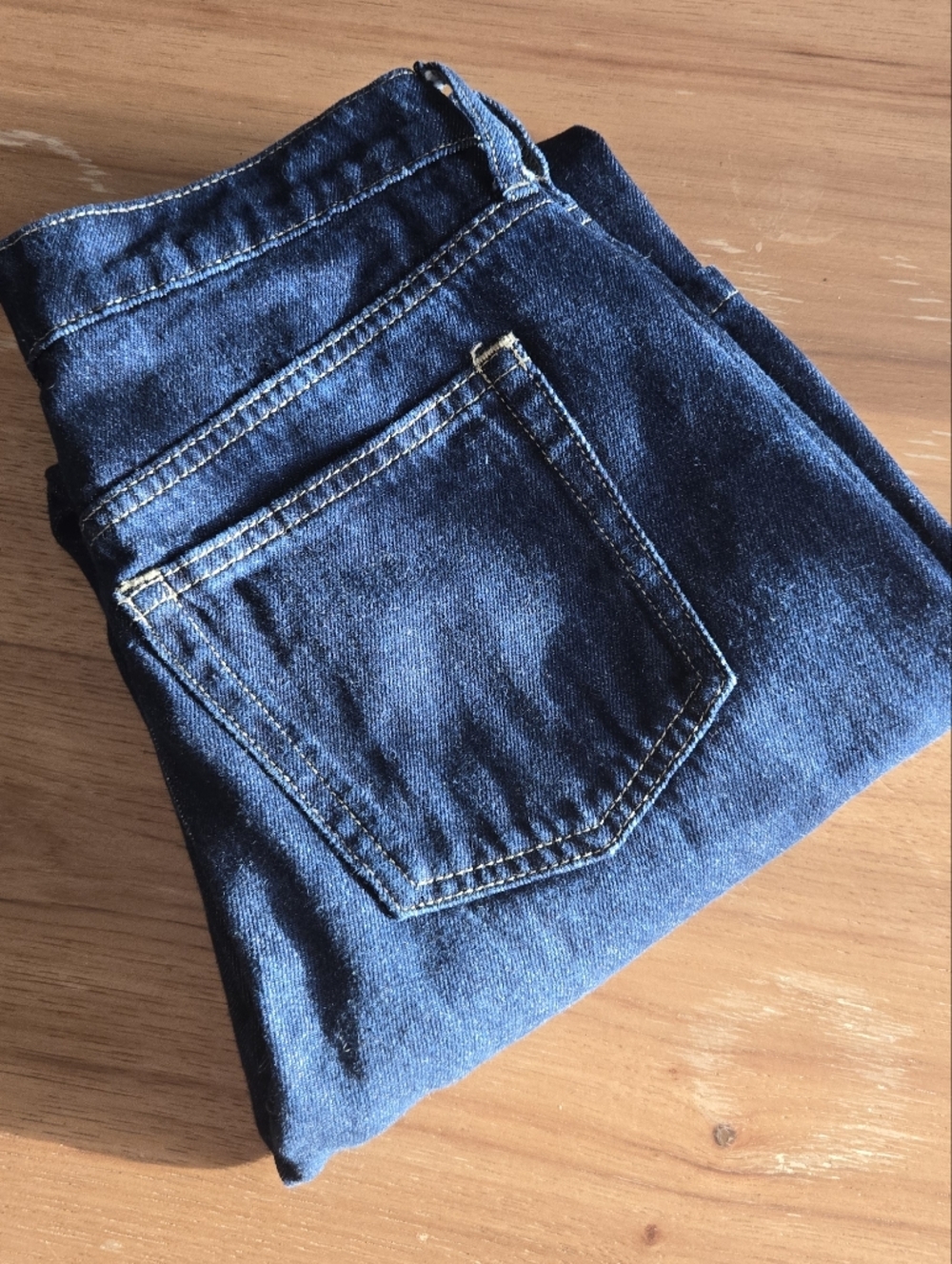 Everlane Straight Leg Jeans | Size 23R | Dark Wash Minimal Denim - Picture 6 of 7